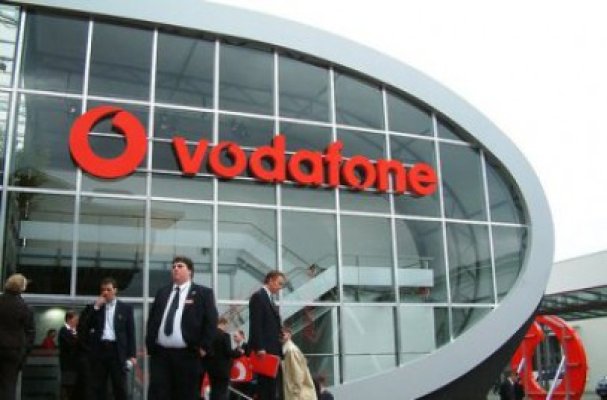 AT&T şi Verizon ar putea face o ofertă pentru preluarea grupului Vodafone, evaluat la 245 miliarde dolari